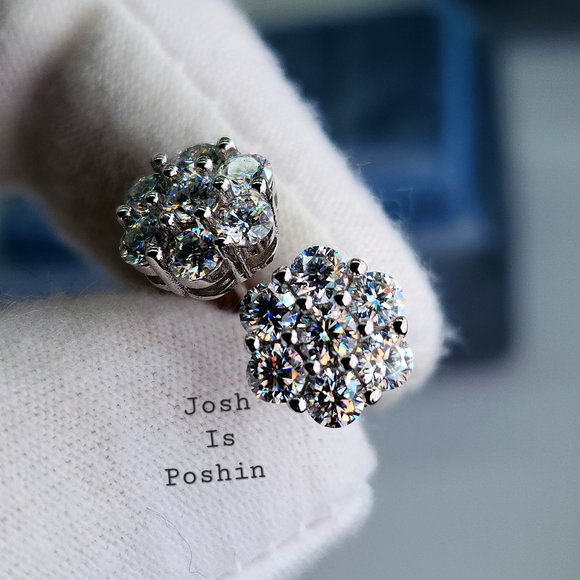 1.4CTW Moissanite cluster stud earrings in sterling silver